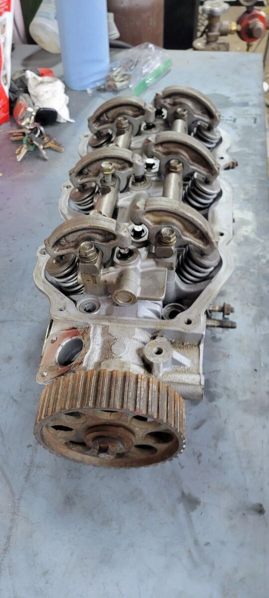 Nissan 300zx Z31 VG30ET Turbo Cylinder Head 1984 85 86 87 88 Nissan 300zx Z31 VG30ET Turbo Cylinder Head 1984 85 86 87 88