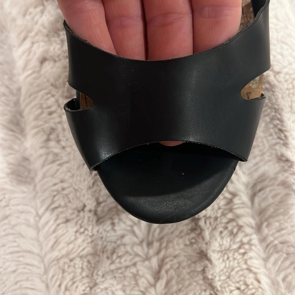 G by Guess Passage Strappy Cork Wedge Sandal Platform Heel Shoe Black 9.5 - Image 3 of 4