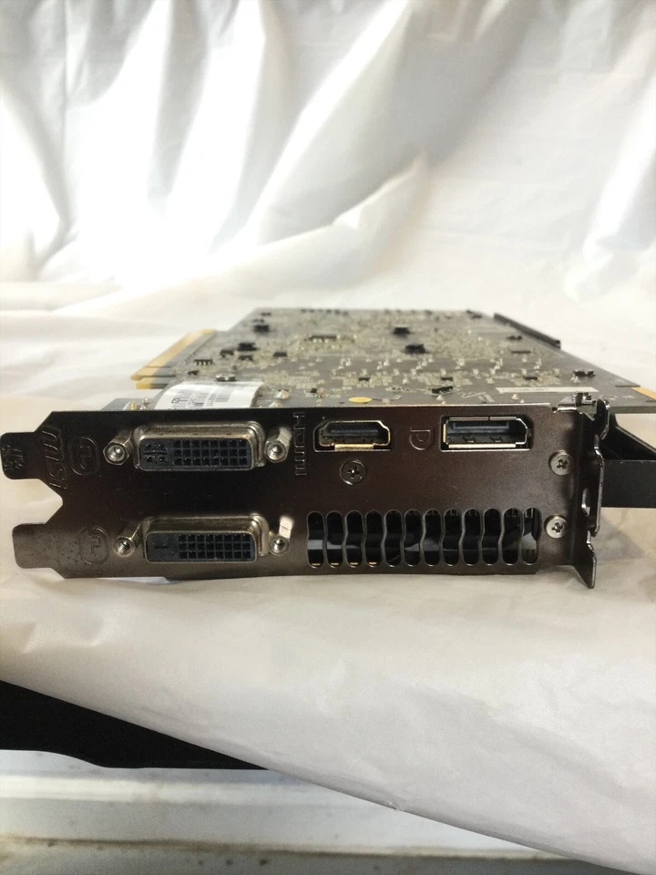 MSI AMD Radeon R9 270X Twin Frozr Gaming 2GB - Image 3 of 3