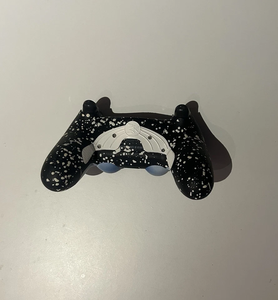 King Controller PS4 – Custom Controller mit Smart Trigger & Pedals - Bild 2 von 2