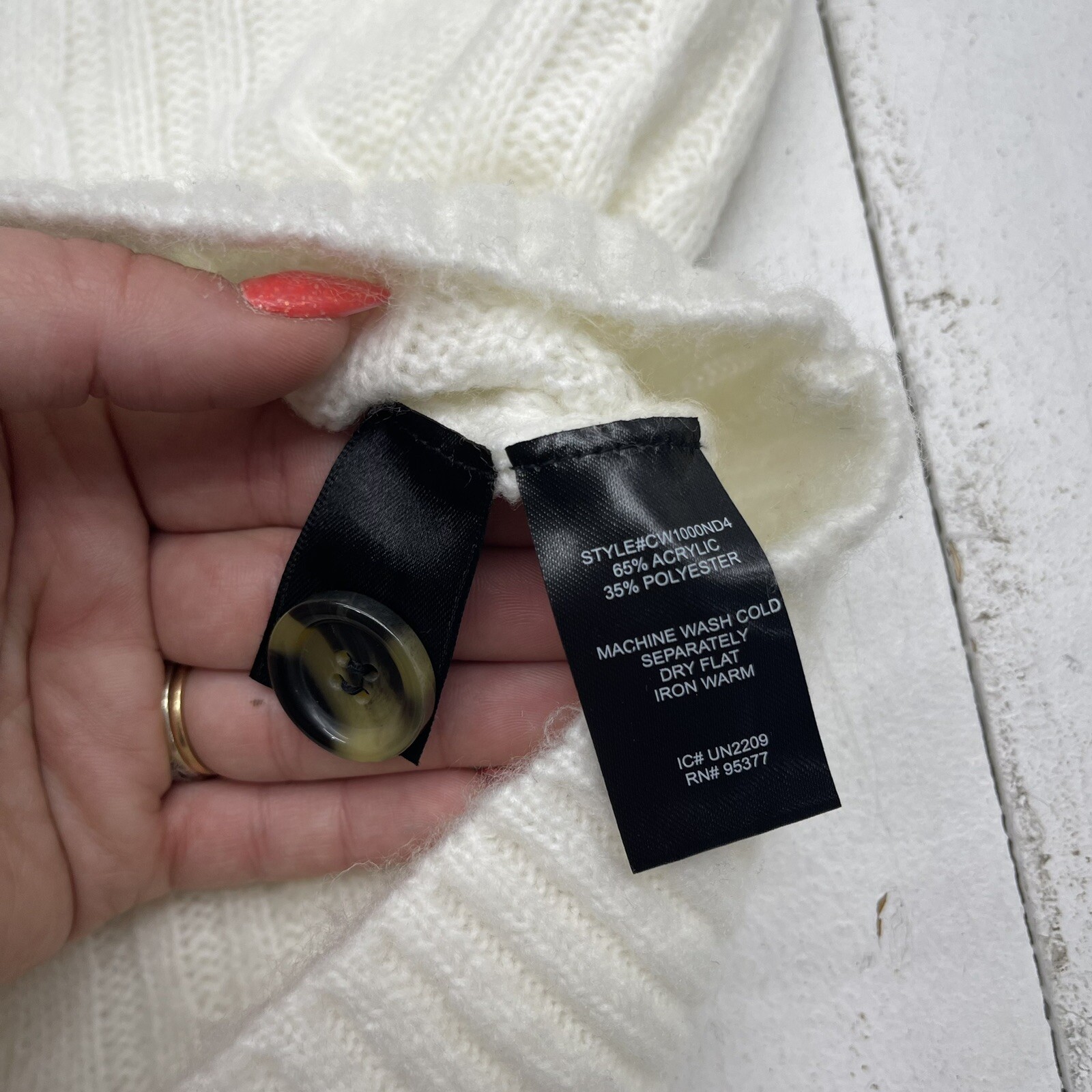 Sanctuary White Cozy Cable Knit Cardigan Women’s XL New Defects