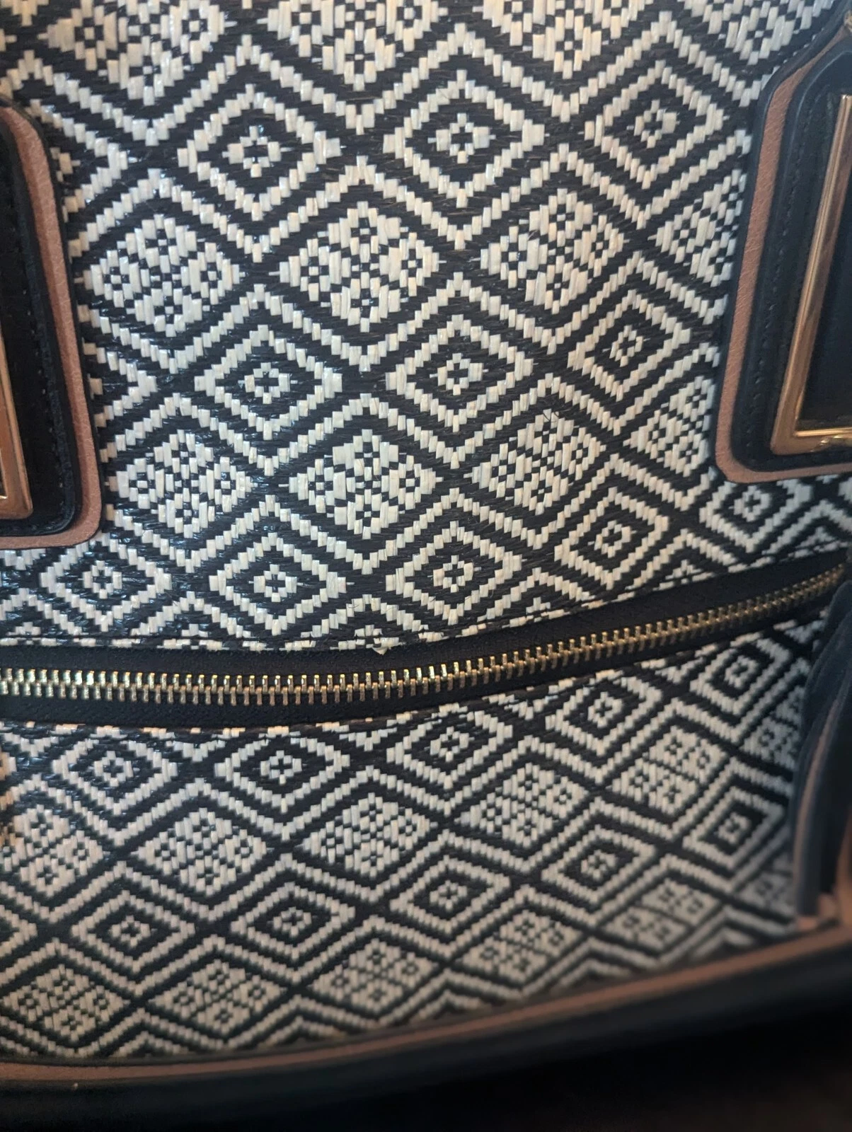 Borsa a mano Aldo Classic 10” alta x 14” larga x 4 5” profonda classica bellezza nera bianca