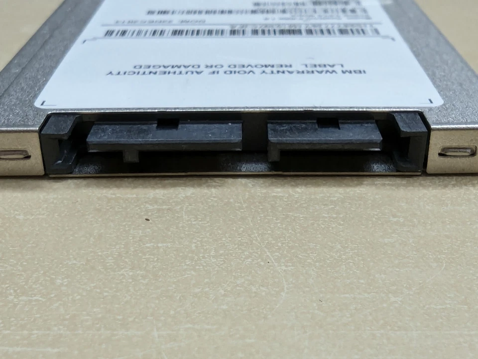 IBM 68Y7726 512GB 1.8" SATA 6Gbps RealSSD P400e Solid State Drive - Image 3 of 3