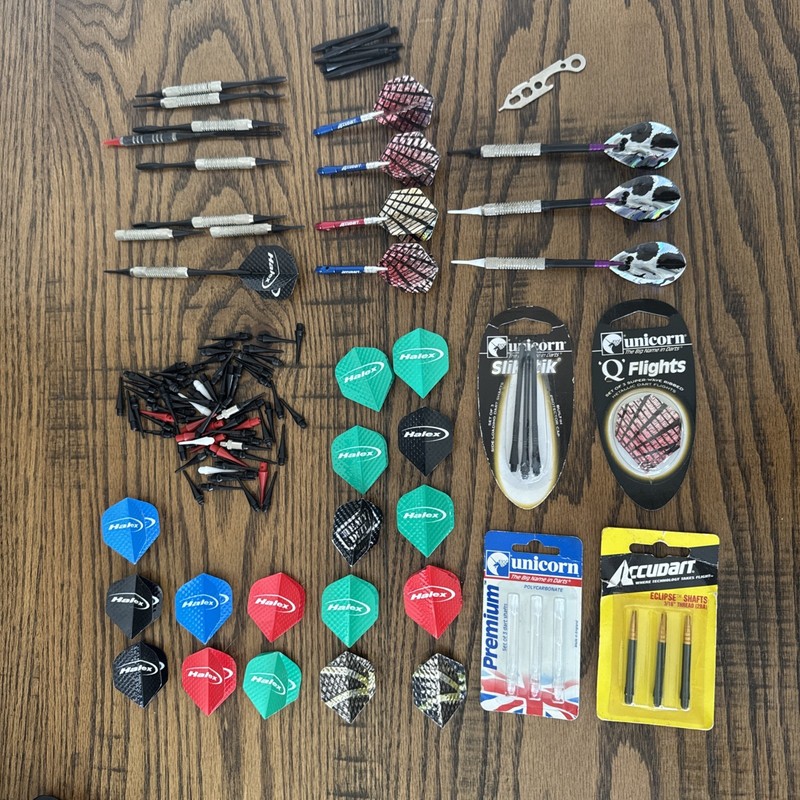 Lot of Throwing Darts Flights Tips Barrels Unicorn Halex Plastic Tips Accudart