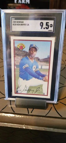 1989 BOWMAN #220 KEN GRIFFEY JR. RC SGC 9.5!!! HOF MARINERS