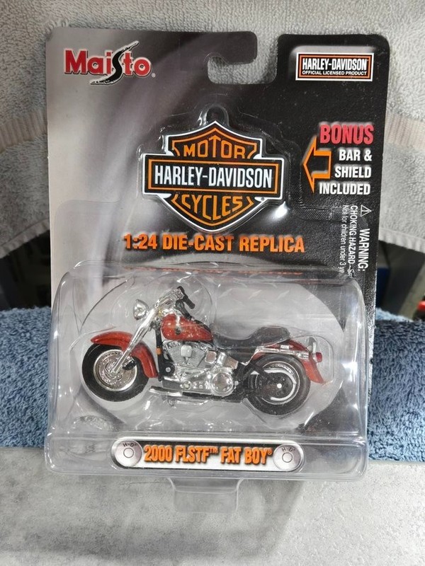 MAISTO HARLEY DAVIDSON 2000 FLSTF FAT BOY SERIES 10 1:18 DIE CAST
