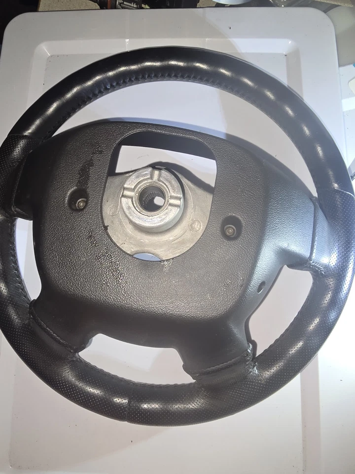 Volante Hummer H3 OEM cuero negro 2006-2010 Foto 3 de 3