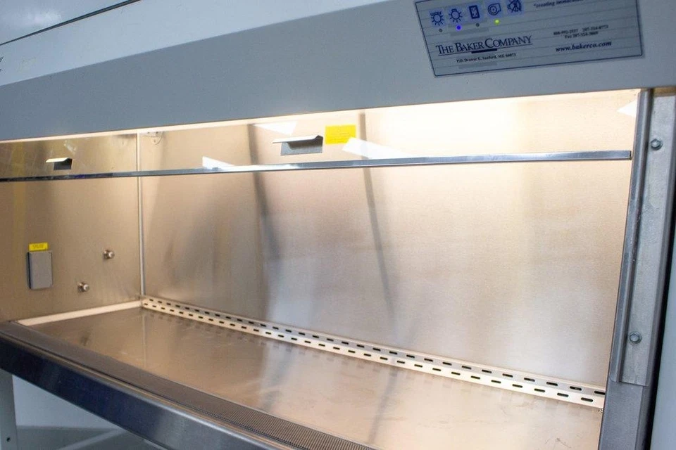 Baker SG603 Biosafety Cabinet Class II A/B3 HEPA 115V 6ft Model Inc (3374965) - Image 3 of 4