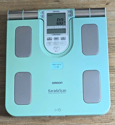 Omron KaradaScan BF511 Körperanalysewaage digital 150 kg grün BMI/Viszeral