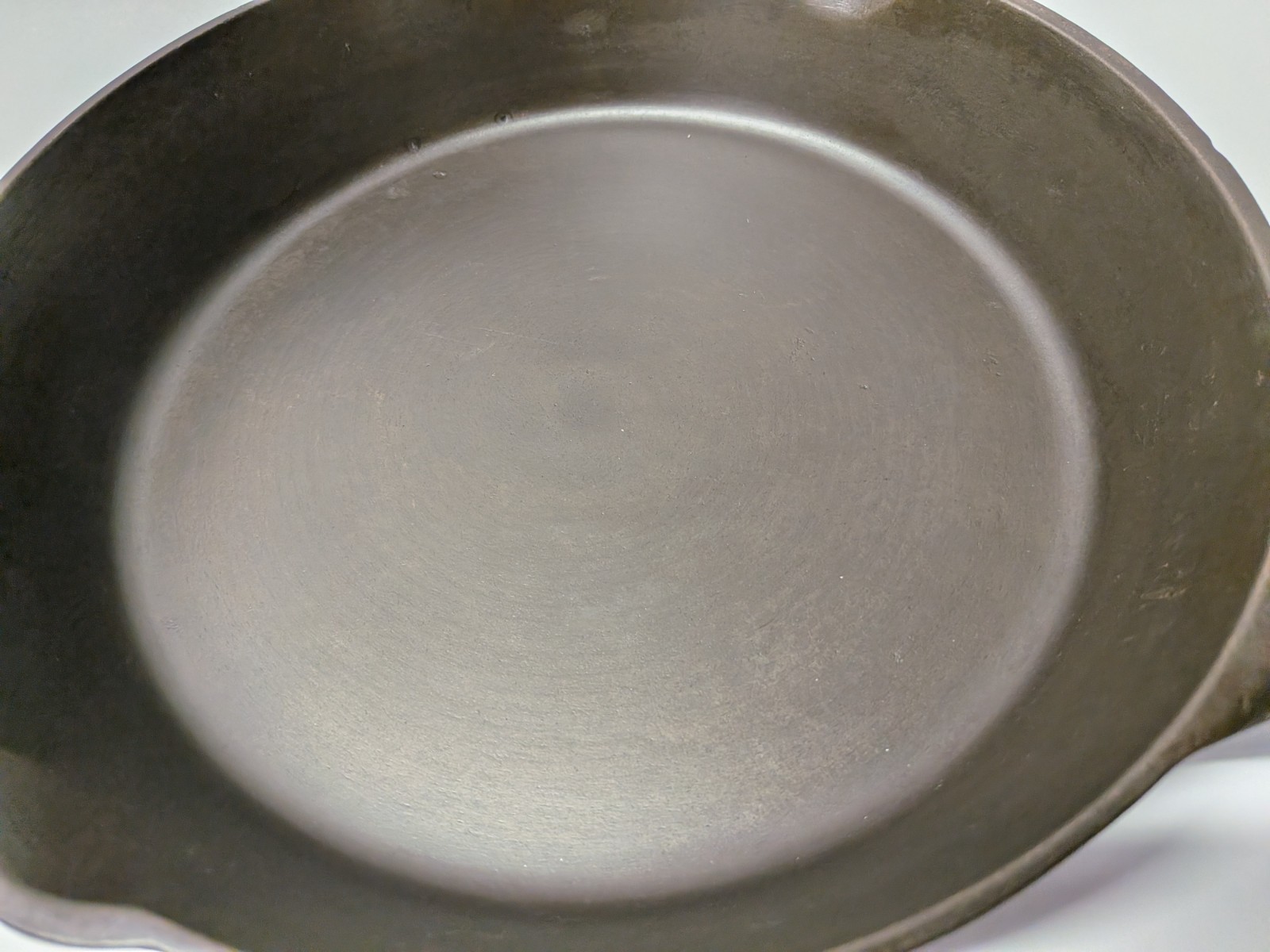 Vintage Cast Iron Vollrath Ware Skillet # 8