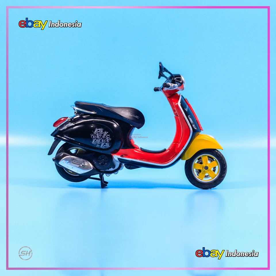 NewRay Custom Vespa Primavera 150 Mickey Mouse Diecast Motor Scooter Bike 1:12 - Image 3 of 4