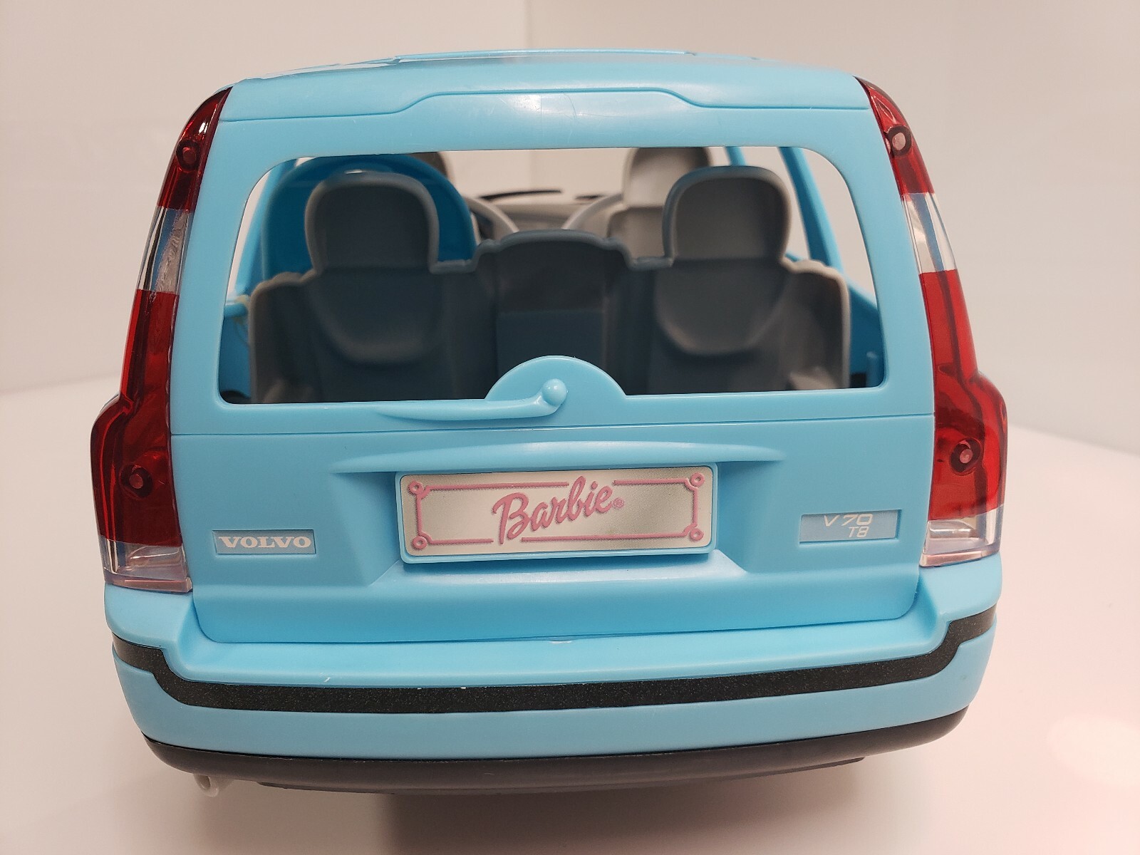 barbie happy family volvo