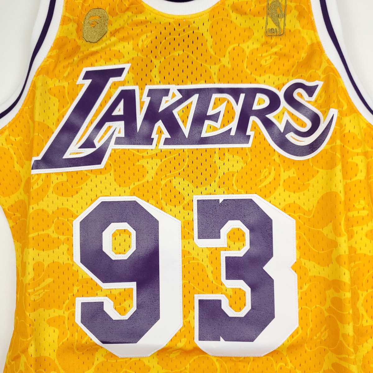 BAPE LA Lakers Mitchell & Ness NBA S Small Jersey Yellow #93 A