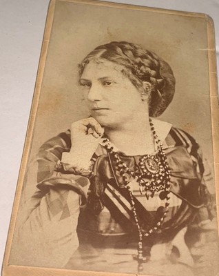 Rare Antique Victorian American IDd Beautiful Woman Springfield Mass CDV Photo