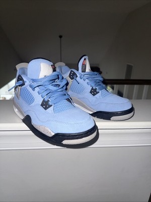 Size 7 - Jordan 4 Retro Mid University Blue