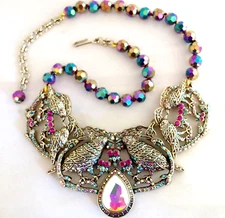 Pretty! DESIGNER STYLE RAINBOW PEACOCK AB CRYSTAL RHINESTONE RAVEN BIRD NECKLACE