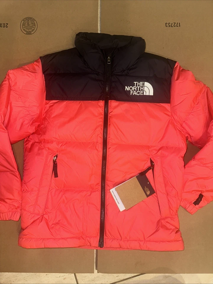Chaqueta de Plumón North Face Juvenil Retro 96’ Nuptse 700 Rosa Paraíso Med (10/12) Nueva con Etiquetas Foto 2 de 4