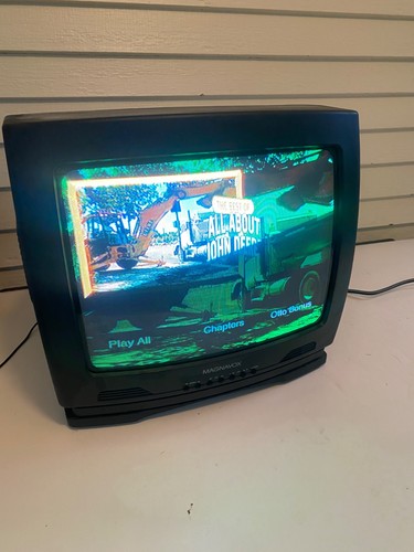 Magnavox 13PR12 C121 13" CRT TV - Gaming TV - Picture 3 of 7