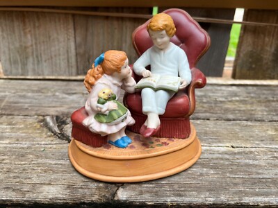 Vintage 1983 Avon Enjoy Night Before Christmas Porcelain Figurine Mom Child Read