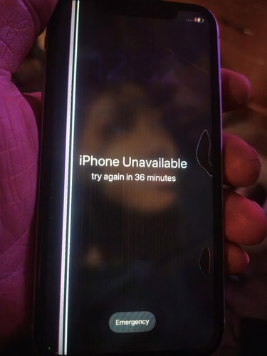 Apple iPhone XR A1984 White - Disabled For Parts - Afbeelding 4 van 11
