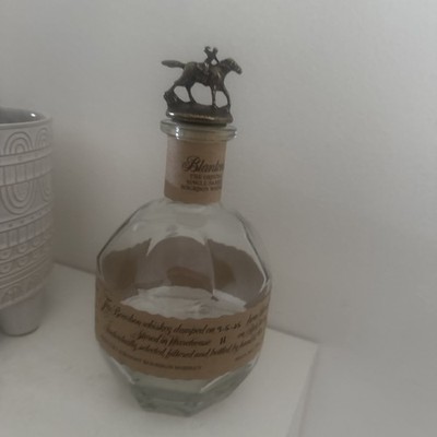 BLANTON'S SINGLE BARREL BOURBON WHISKEY BOTTLE UNRINSED  LETTER  S 