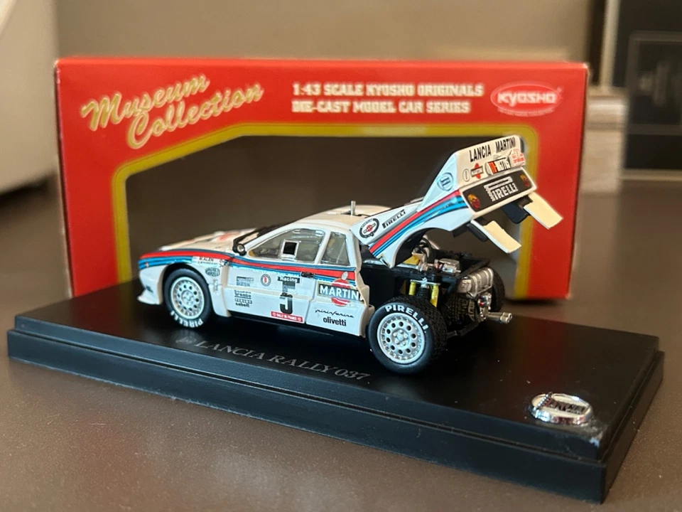 Lancia Rally 037 Rally Tour de Corse Kyosho 1:43 - Immagine 2 di 4