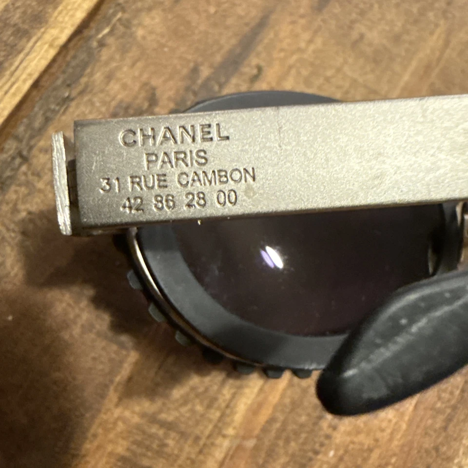 GAFAS DE SOL CHANEL PRIMAVERA/VERANO 1998 (10506) LOGO CÁMARA LENTES Foto 2 de 3