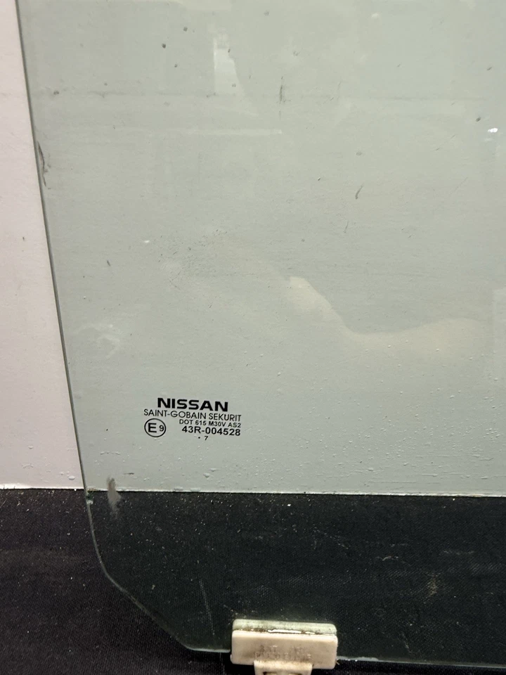 Nissan Versa 2007-2012 4d ventana puerta de cristal paso derecho trasero 43R004528 Foto 3 de 4