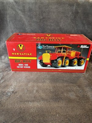 1/32 Versatile Big Roy Model 1080 Tractor Factory Version