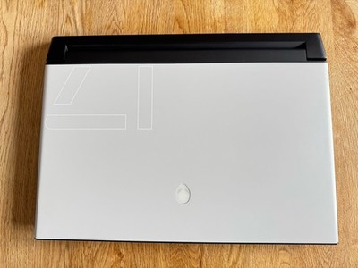 Alienware m17 R4 Laptop - i9-10980HK | RTX 3080 | 32GB Ram - 2 TB - TOP erhalten