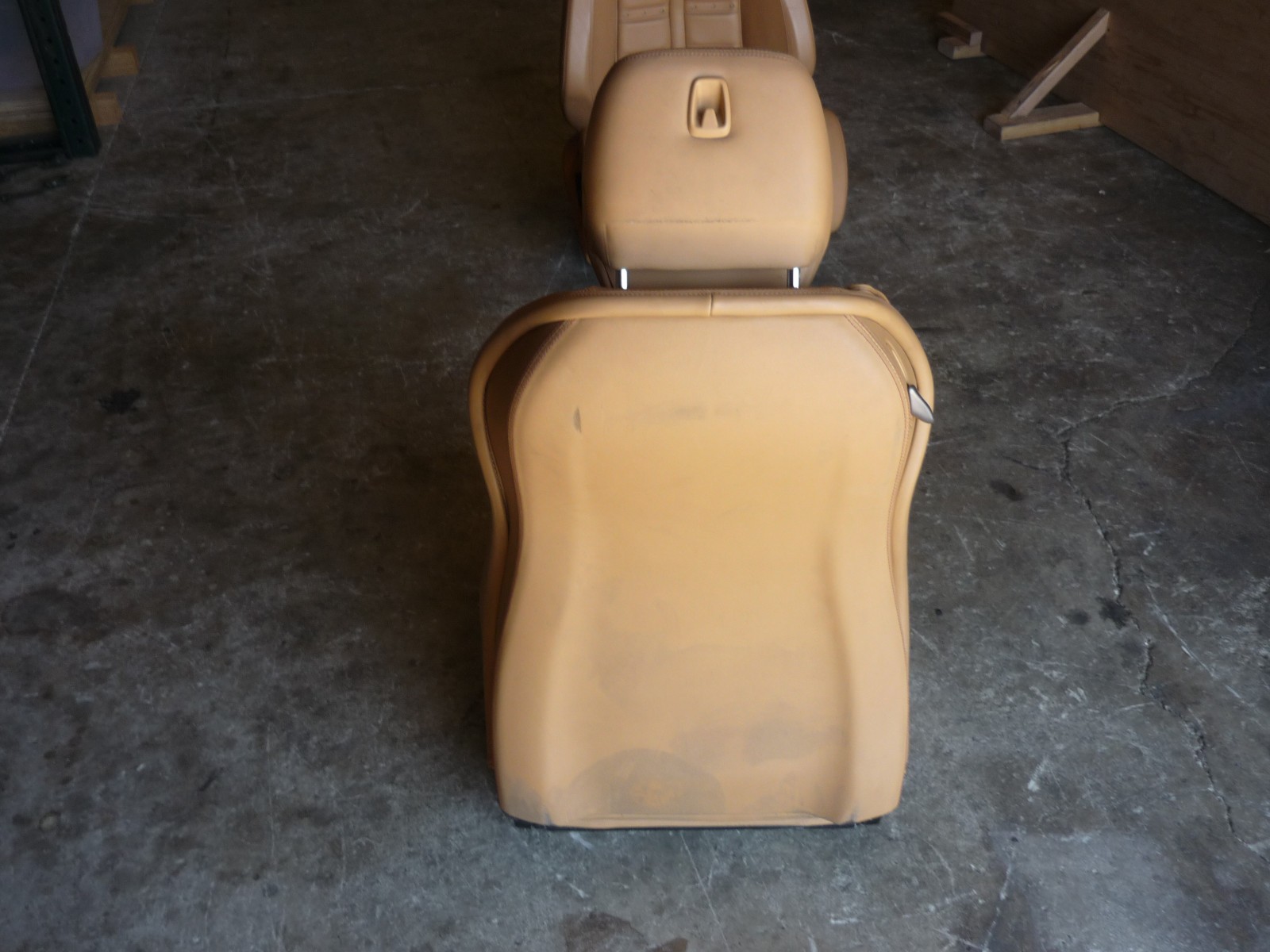 Ferrari California - RH Passenger Seat /Daytona