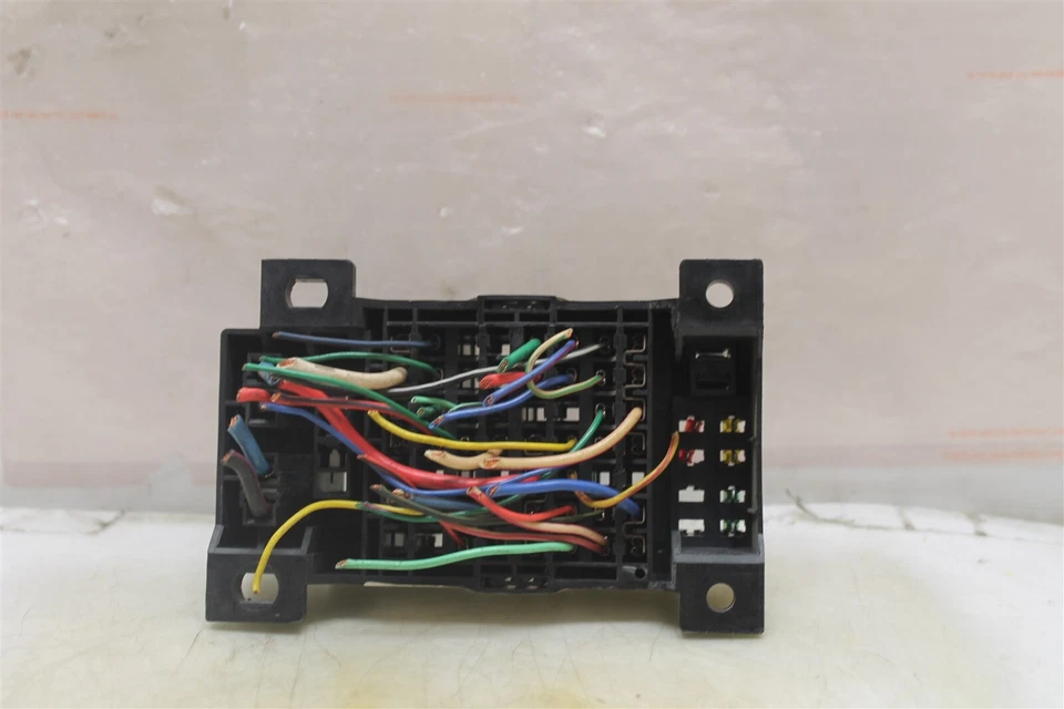 Unidad de conexión relé caja de fusibles Kia Sportage 2001-2002 módulo 0K07B67040 363 2o5-B2 Foto 2 de 4