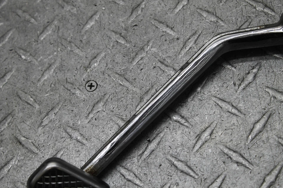 Yamaha VMAX 1200 VMX1200 1986 juego trasero derecho pedal de freno Foto 3 de 4