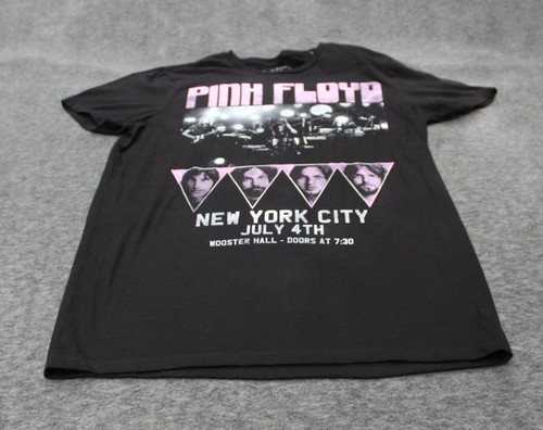 T-Shirt Sz Medium Concert Tee 