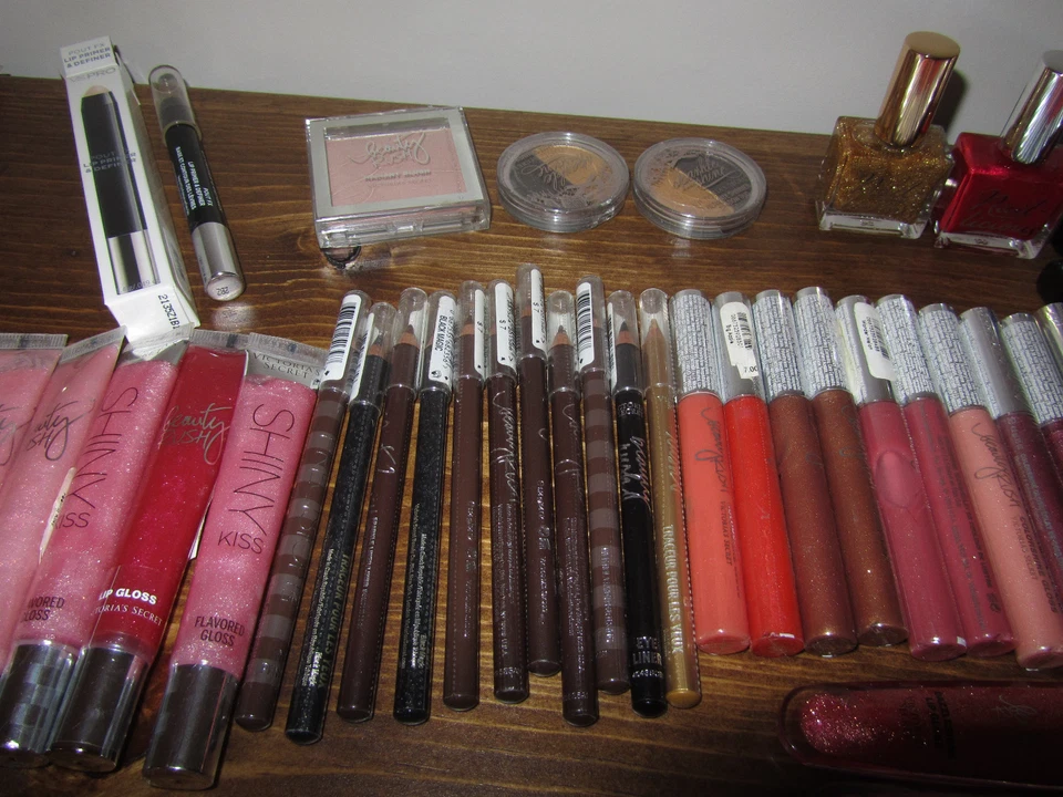 1x Victoria's Secret Beauty Rush Lip Gloss *YOU CHOOSE* Assorted LOT Pencil Nail - Image 2 of 4