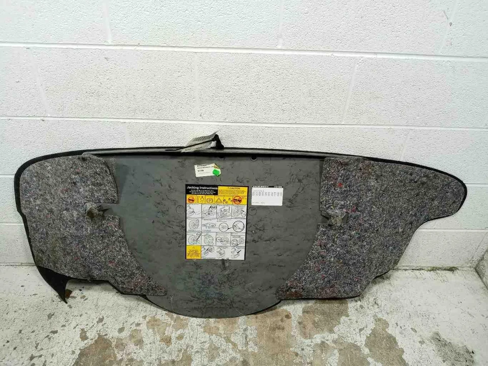 2005 Pontiac GTO tapete tronco traseiro tapete pneu sobressalente capa de carga 92174688 - Imagem 2 de 4