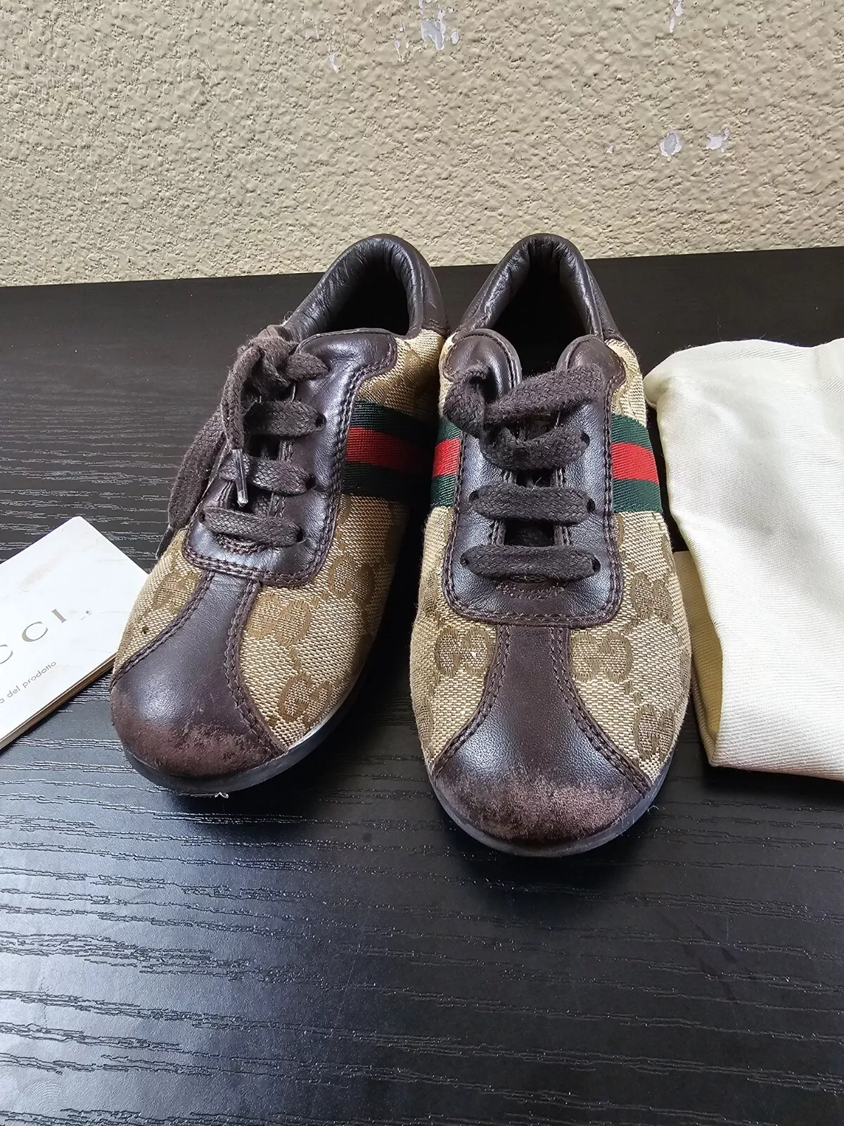 GUCCI   Baskets en cuir toile à lacets Baby Supreme GG logo rayures Web EU 26
