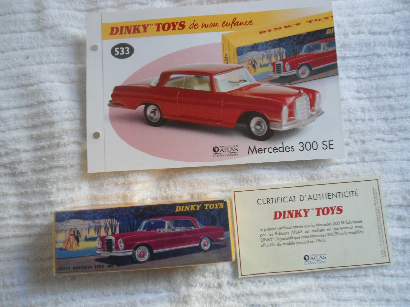 Mercedes 300 SE coupé Dinky Toys Atlas nostalgie des jouets anciens sous boite d'origine