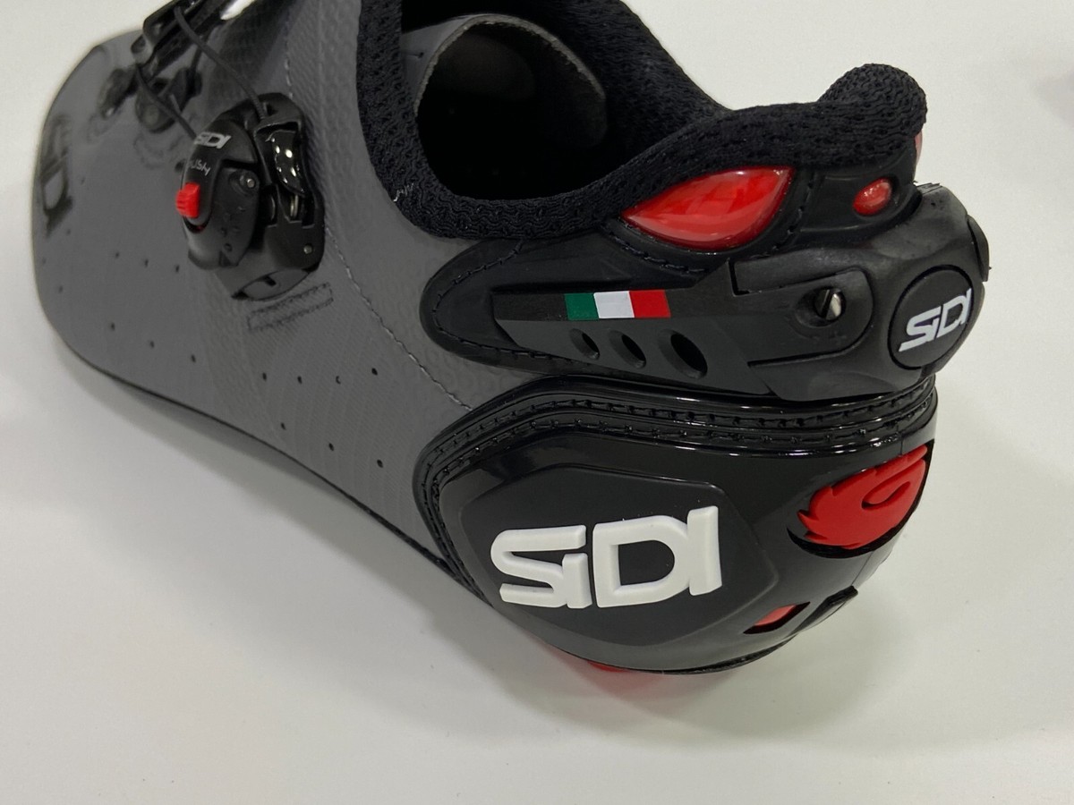 SIDI Wire 2 Matt Carbon Road Cycling Shoes (Matt Grey Black SIDI Wire 2 Matt Carbon Road Cycling Shoes (Matt Grey Black