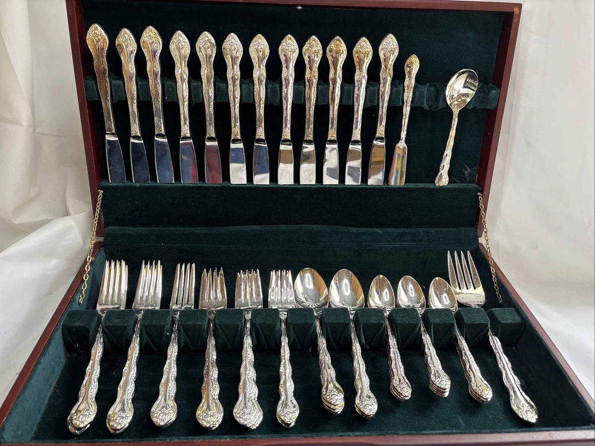 International Silver Flatware-Set Antique US Silver-Plated