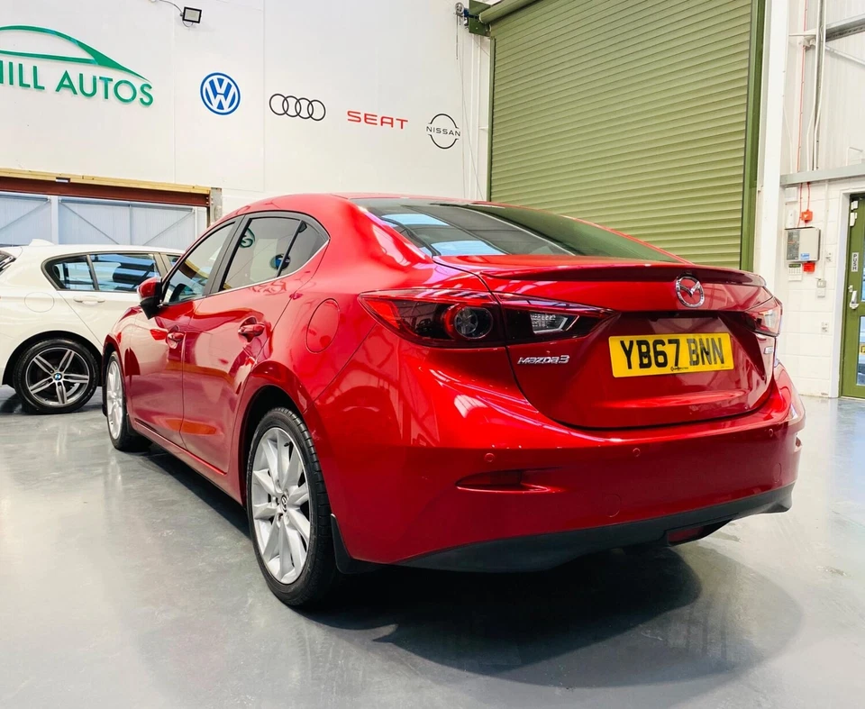 2018 Mazda Mazda3 2.0 SKYACTIV-G Sport Nav Fastback Euro 6 (s/s) 4dr SALOON Petr - Image 3 of 4