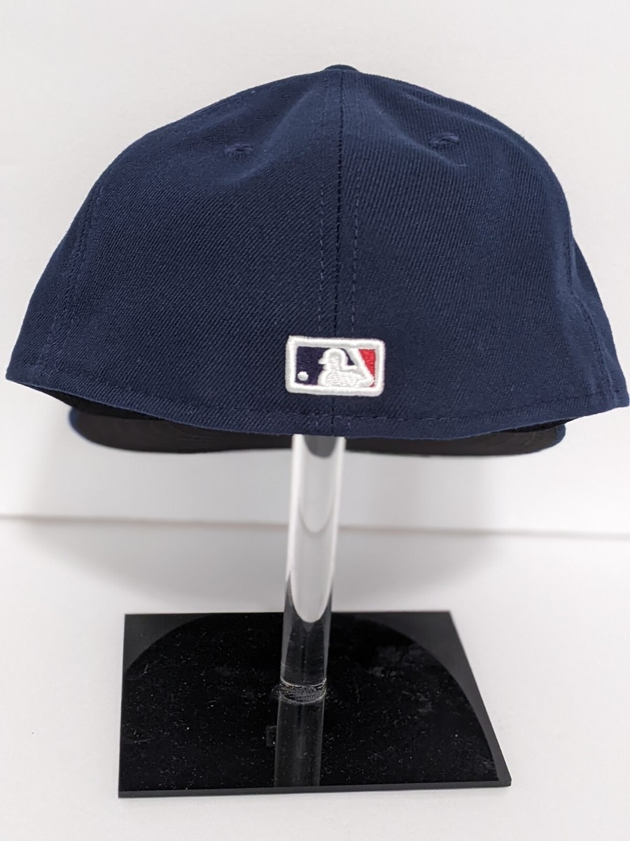 Team issued Chicago Cubs sz 6 7/8 Field of Dreams game hat