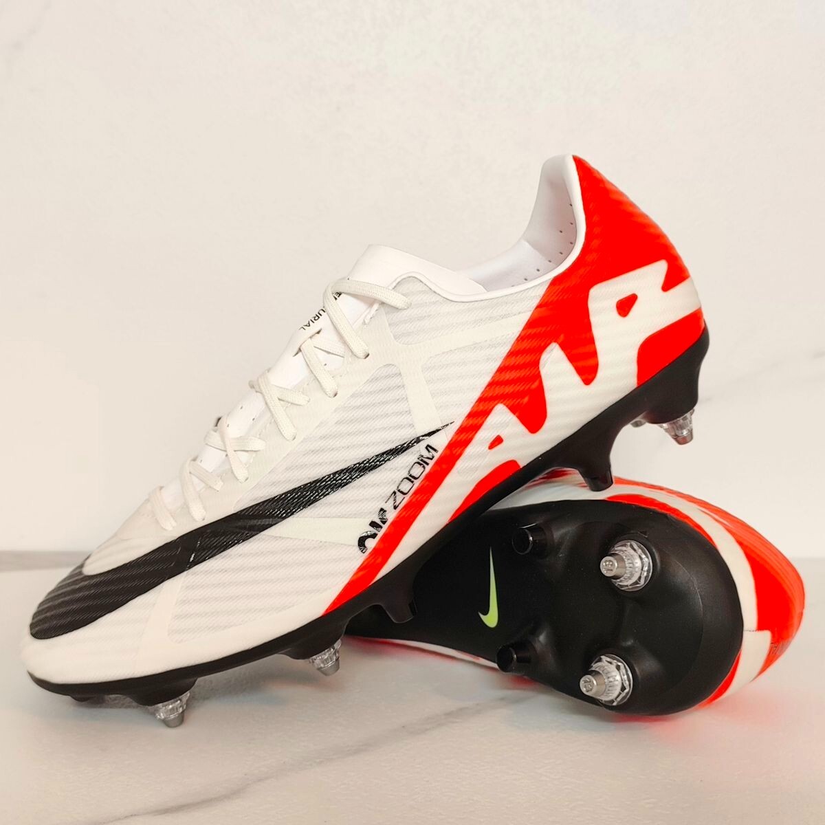 シューズ Nike Zoom Mercurial Vapor 15 Academy IC Nike Zoom Mercurial Vapor 15 Academy IC