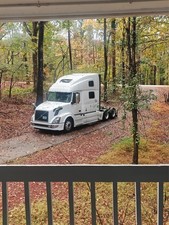 Volvo VNL 780