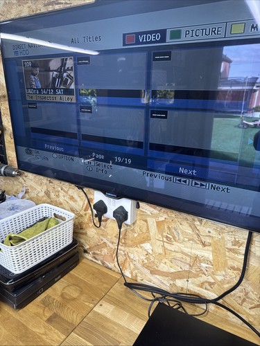 Panasonic DMR-EX99V VHS/HDD/DVD Recorder Combi 250GB HDD Freeview + TESTED POST - Picture 11 of 19