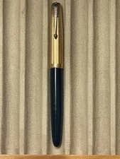 1947 PARKER "51" VACUMATIC FOUNTAIN PEN / GOLD FILLED / BLUE DIAMOND UNRESTORED