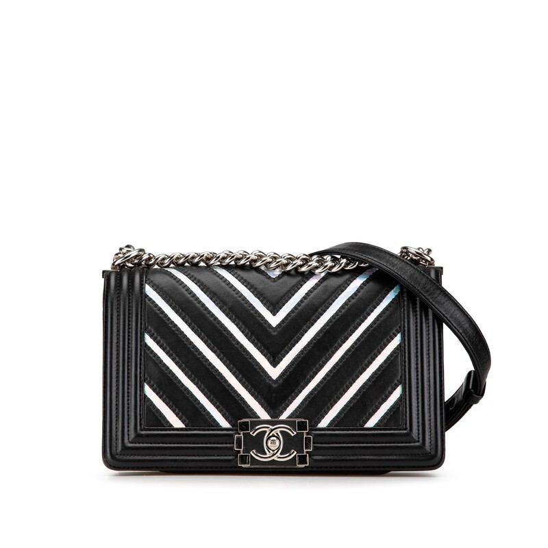 CHANEL Boy Chanel 25 V Stitch Chevron Crossbody Chain Shoulder Bag Black Silver