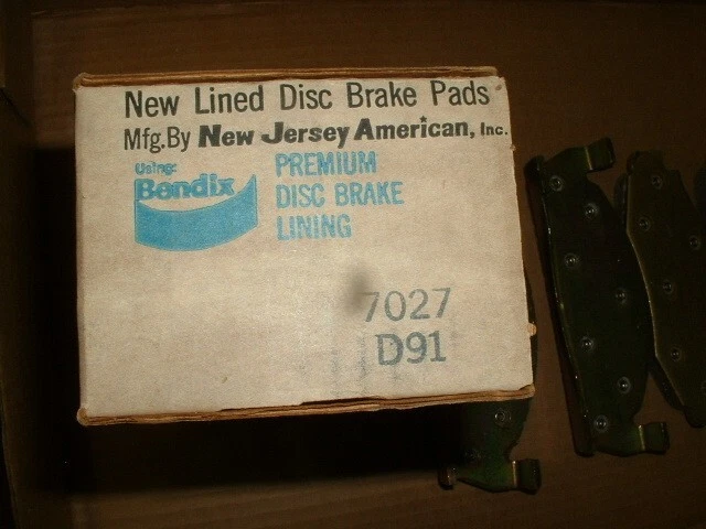 77 78 79 JUEGO DE PASTILLAS DE FRENO DE DISCO AMC HORNET GREMLIN PACER SPIRIT BENDIX D-91 Foto 3 de 3