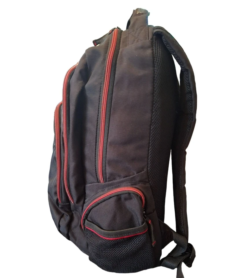 Mochila preta para laptop Swiss Gear com detalhes vermelhos vários compartimentos - Imagem 3 de 4