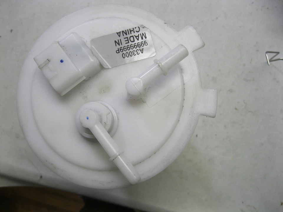 Spectra Premium Industries SP4010M - Fuel Pump Module Assembly (open box) Foto 4 de 4